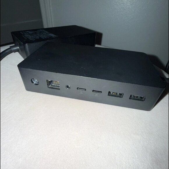 Microsoft Surface Dock 2 Docking Station Surface Pro 1917 w/ 199W AC Adapter - Picture 3 of 12